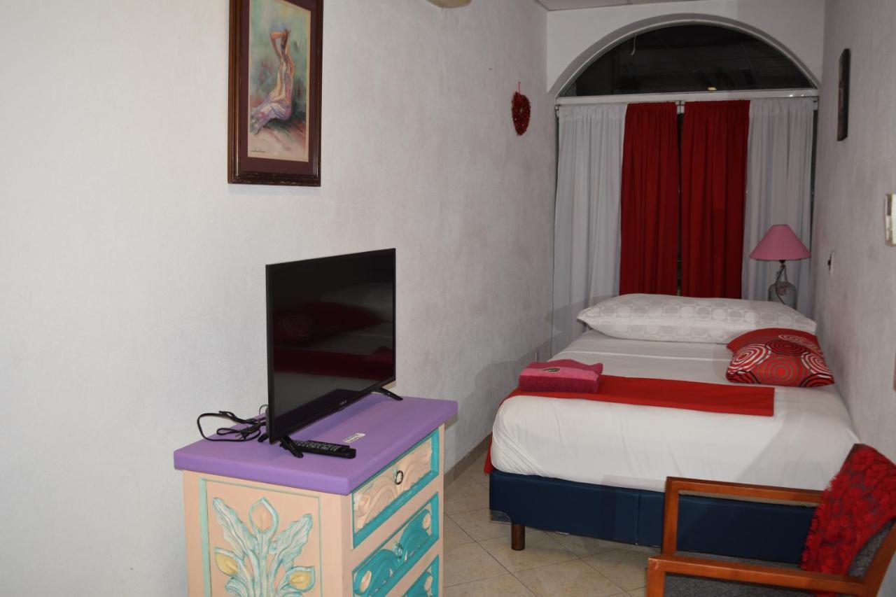 Boutique Basic Hotel Puerto Vallarta Exterior photo